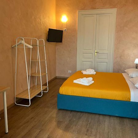 Chrilu House Hotell CTA Exteriör bild