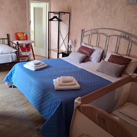 Chrilu House Hotell CTA Exteriör bild