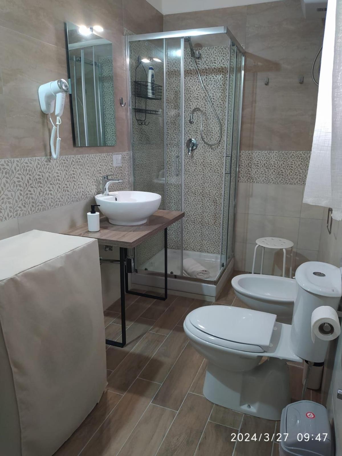 Chrilu House Hotell CTA Exteriör bild