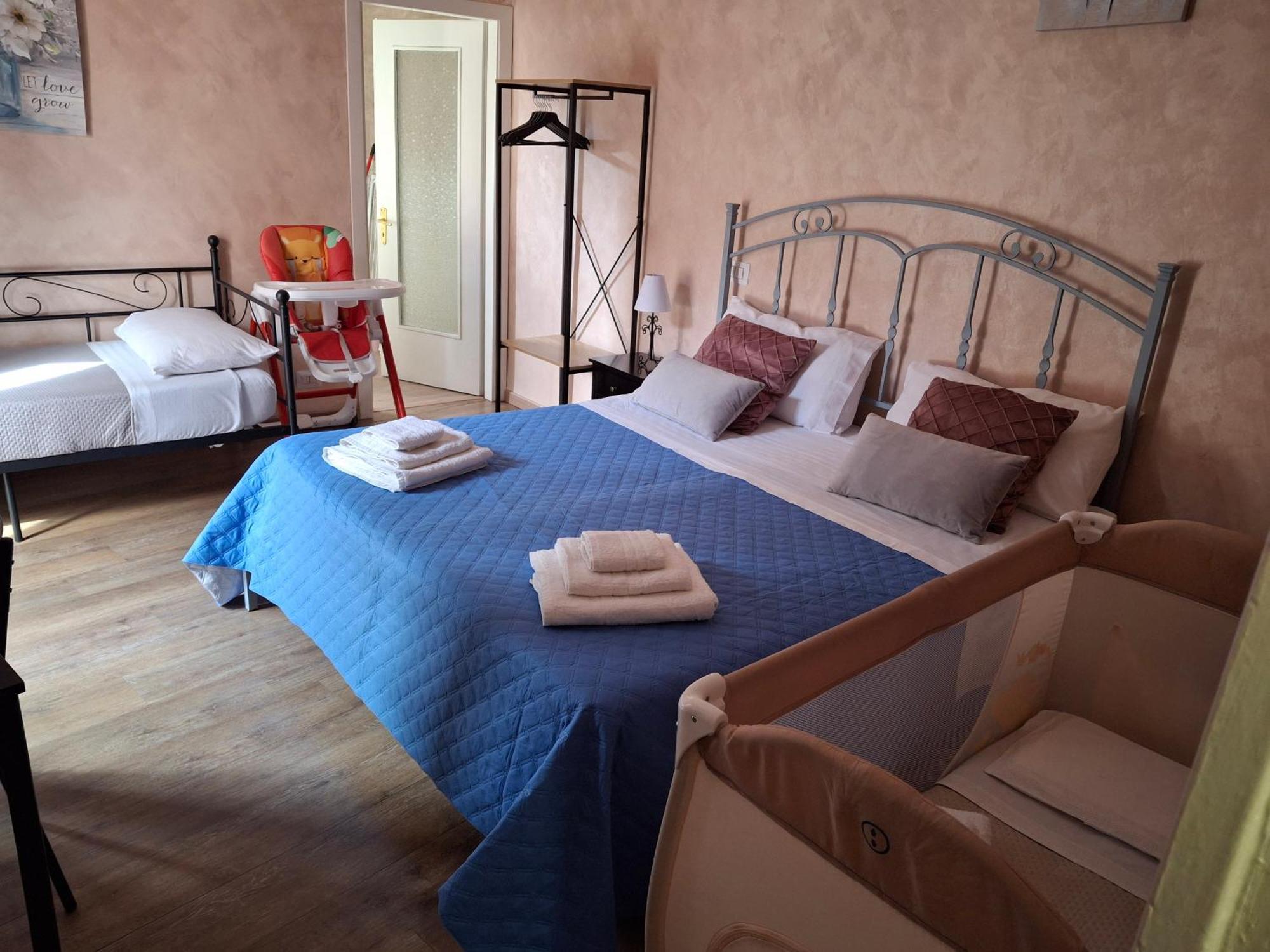 Chrilu House Hotell CTA Exteriör bild